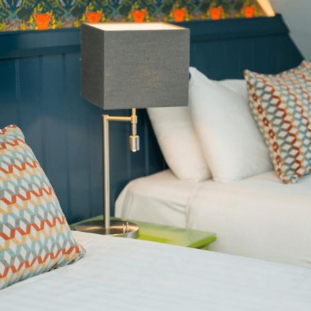 Hotel Crown Quarter Wexford Esterno foto