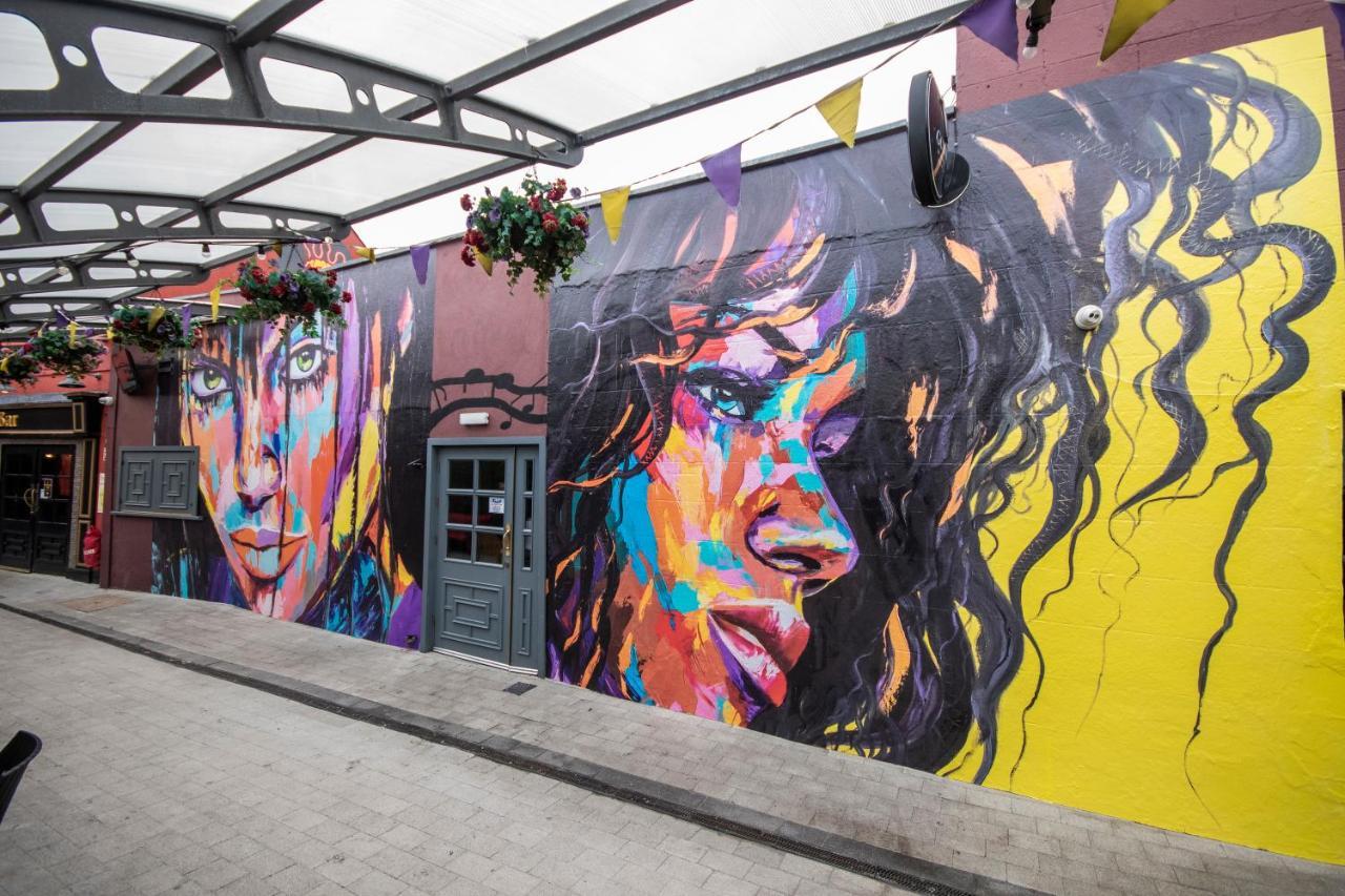 Hotel Crown Quarter Wexford Esterno foto