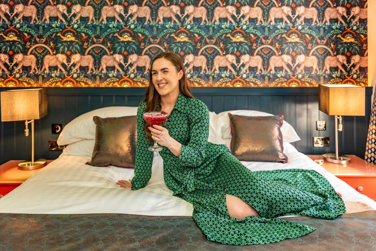 Hotel Crown Quarter Wexford Esterno foto