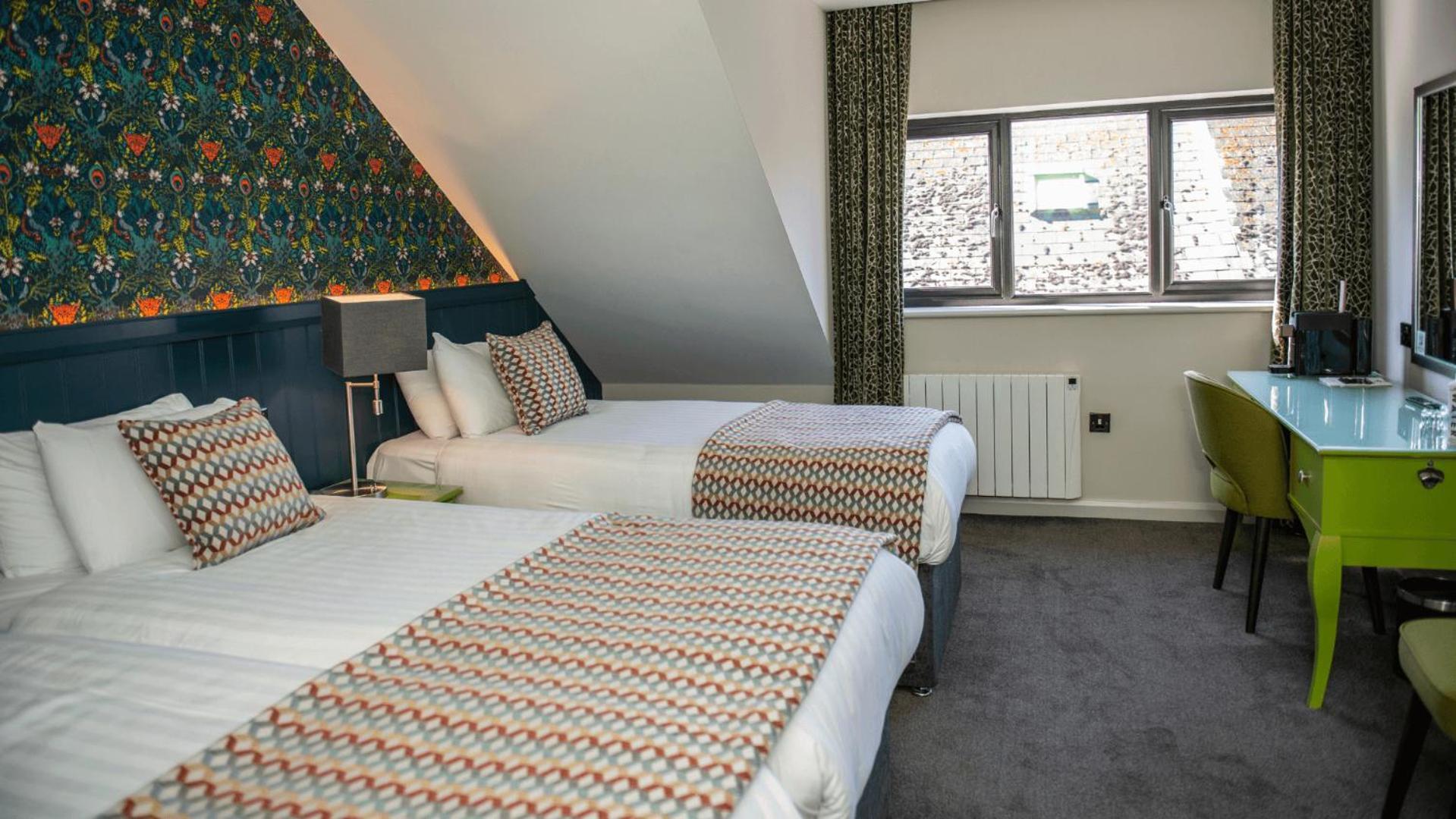 Hotel Crown Quarter Wexford Esterno foto